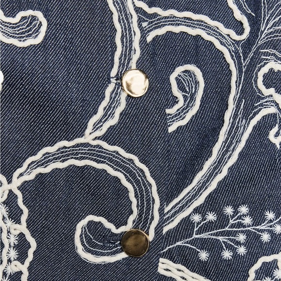 Zara Navy and White Embroidered Crop Top - Picture 3 of 3